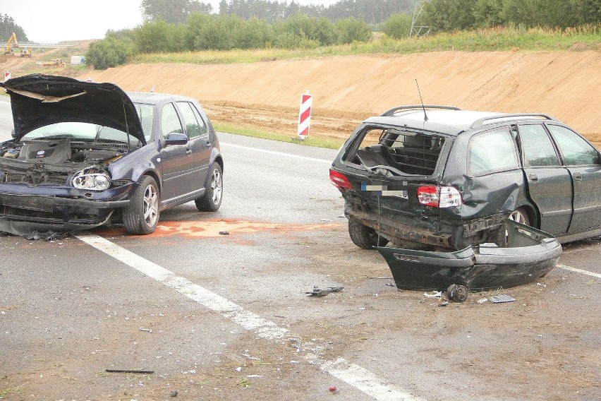 Czołówka na obwodnicy Gorzowa. Trzy osoby w szpitalu (zdjęcia)