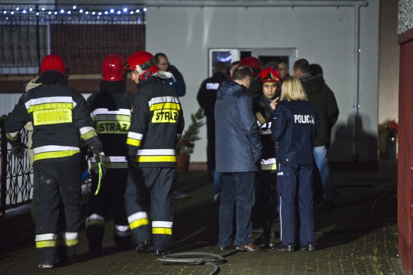 Pożar w escapie roomie w Koszalinie. Nie żyje pięć osób, zginęły nastolatki. Pożar w Koszalinie 4.01.2019 