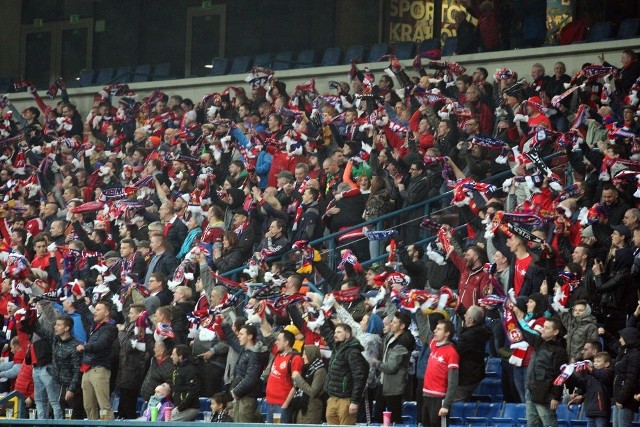 Wisła Kraków przed własną publicznością zremisowała z Piastem Gliwice 2:2. Spotkanie na stadionie przy Reymonta obejrzało ponad 26 tys. widzów. Zobacz fotorelację!