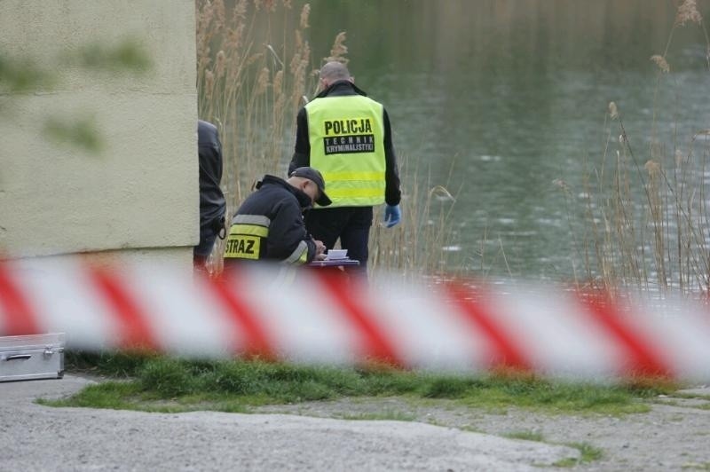 Wrocław: Ciało mężczyzny znalezione w stawie przy Głównej (ZDJĘCIA)