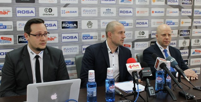 Od lewej: Krzysztof Witek, prezes Piotr Kardaś i Grzegorz Stępień