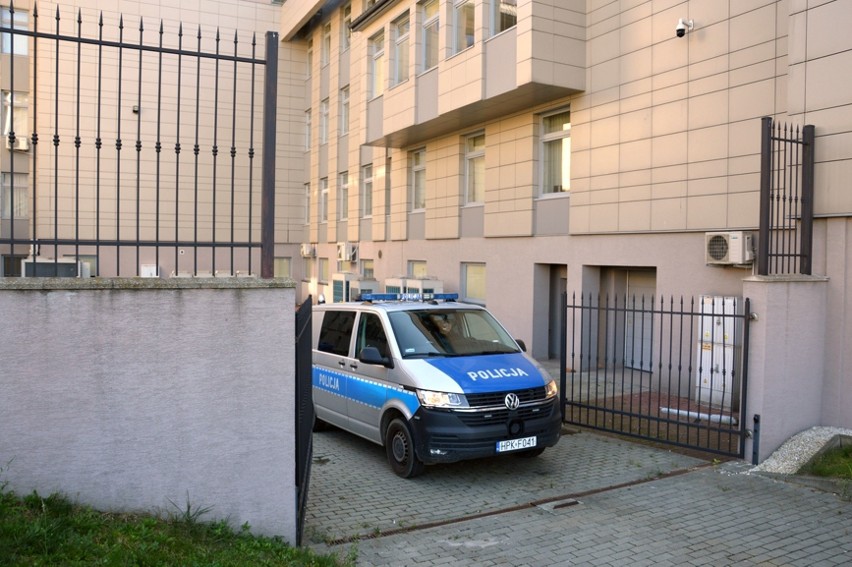 Para mieszkająca w Stalowej Woli niemiłosiernie katowała 2,5-letniego chłopca. Bestie trafią do tymczasowego aresztu [ZDJĘCIA]