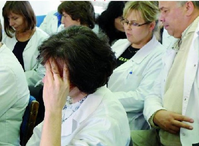 Lekarze z Choroszczy nie godzą się dłużej na marne zarobki. Dwoje z nich złożyło pozwy do sądu pracy.