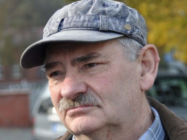 Wiesław Adamski, szczecinecki rzeźbiarz.  