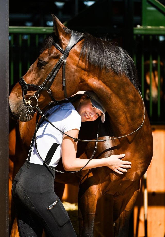 16-letnia Olga Styła ze swoim ukochanym koniem