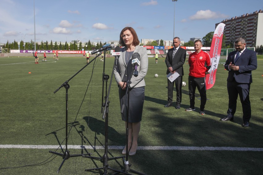 Kandydatka na prezydenta Rzeszowa Ewa Leniart wsparła sponsoring dla SMS Resovia