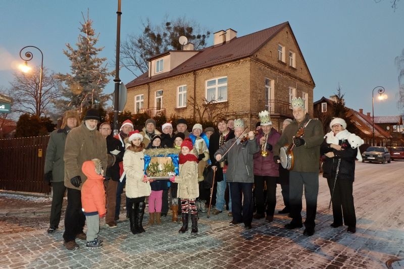 Około 30-osobowa grupa mieszkańców tego osiedla zebrała się...