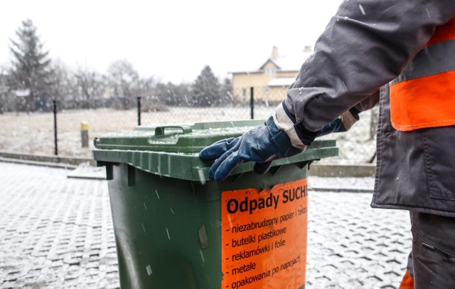 W 2021 roku śmieci z Rzeszowa będzie ponownie odbierać Miejskie Przedsiębiorstwo Gospodarki Komunalnej, które wyceniło swoją prace na 61 mln zł, czyli podobnie, jak w ubiegłym roku.