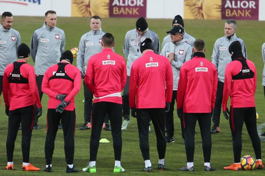 Biało-czerwoni trenowali na stadionie przy Oporowskiej