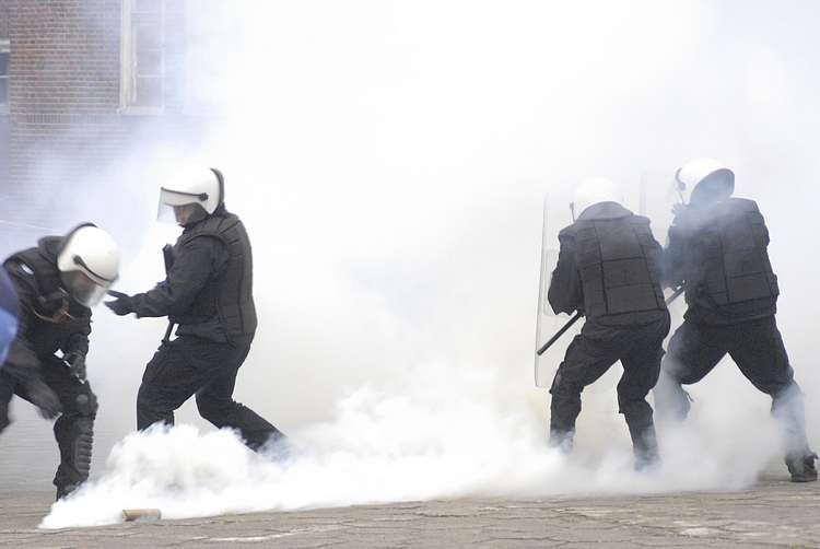 115 policjantów z Jednostki Specjalnej Polskiej Policji...