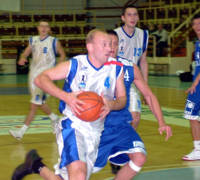 Piotr Nizioł w pierwszym meczu w Bernau był najskuteczniejszym zawodnikiem Spójni. W drugim nie zagrał.
