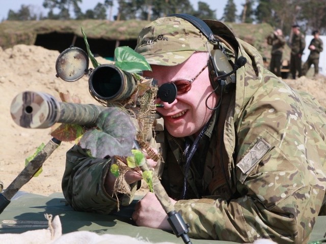 Od kilku lat jednym z najlepszych zawodników w kategorii supermagnum bezkonkurencyjny jest prof. Jerzy Ejsmont.