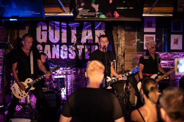 Niedawno w Hard Rock Pubie Pamela wystąpił zespół Guitar Gangsters