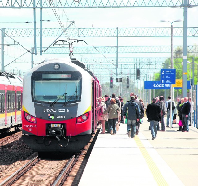 Do Łodzi do pracy dojeżdża 50 tys. osób. Jak jest w innych miastach regionu?Do pracy w Łodzi przyjeżdża codziennie 49,2 tys. osób, a wyjeżdża z Łodzi 19,4 tys.