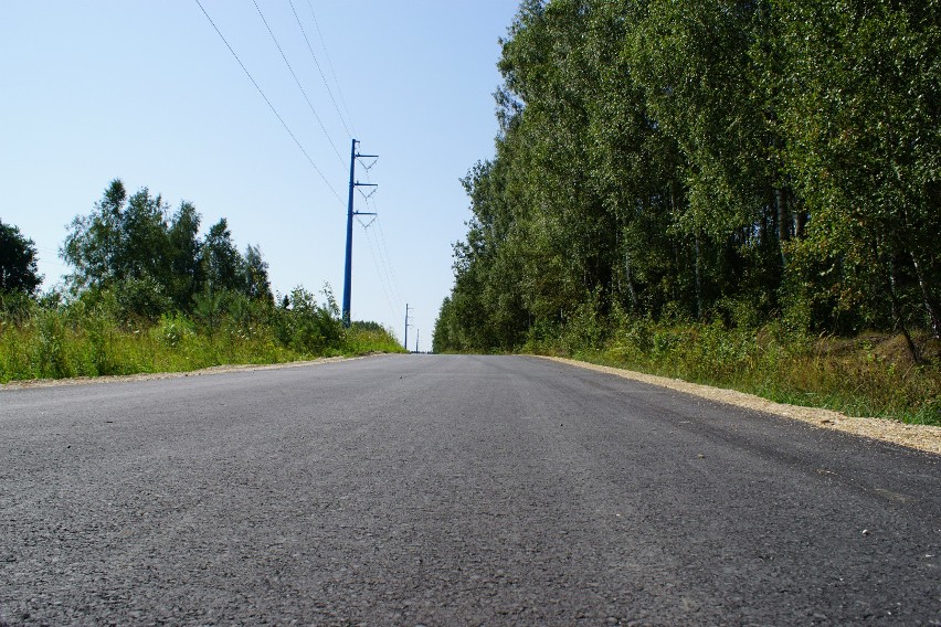 Dwie nowe drogi dojazdowe do pól w Sędziszowie