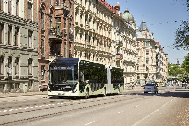 W Göteborgu już dziś kursuje ponad 60 hybrydowych autobusów marki Volvo.