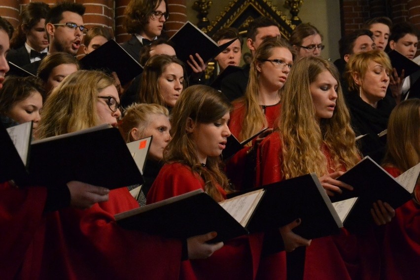 Zabrze: Liturgia Męki Pańskiej w kościele św. Anny