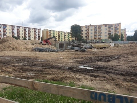 Na osiedlu Wschód w Szydłowcu trwa budowa trzech bloków....