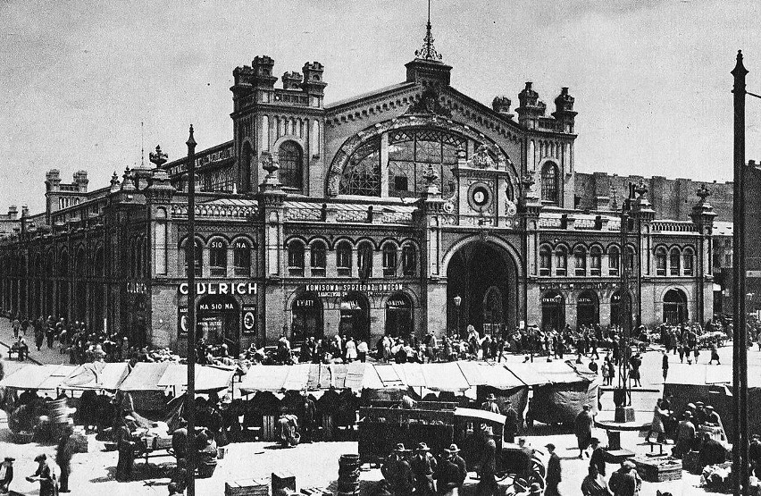 Hale Mirowskie - obok Nalewek największe centrum handlu w...