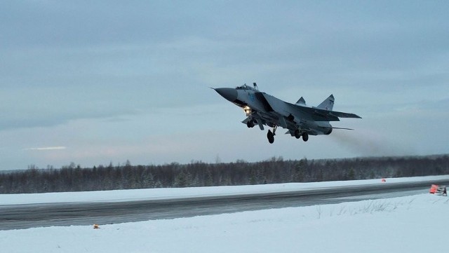 Myśliwce MiG-31K mogą przenosić rakiety ponaddźwiękowe Kindżał