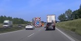 Nagranie z wypadku na A4 pod Wrocławiem. Kierowca mógł zabić kilka osób. Co on wyprawia?
