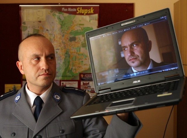 Robert Czerwiński, rzecznik prasowy słupskiej policji, przestrzega, że ofiarą przestępstw internetowych może paść każdy. 