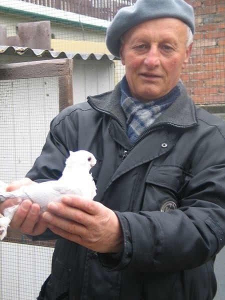 &#8211; Stanisław Gryba jest dumny ze swojej mewki orientalnej silveret, która podczas 26 Europejskiej Wystawy Zwierząt w Nitro na Słowacji wywalczyła tytuł championa.