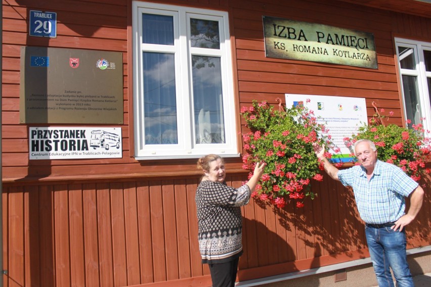 Odnowili plebanię - Izbę Pamięci księdza Romana Kotlarza w Pelagowie. Zachowują pamięć o księdzu niezłomnym 