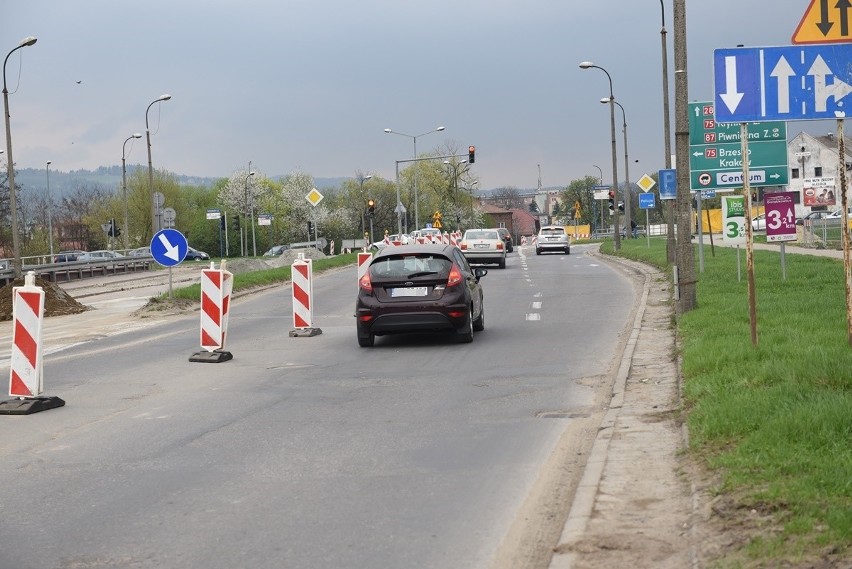 Nowy Sącz. Przy moście heleńskim już stoimy w korkach, choć go nie zamknęli