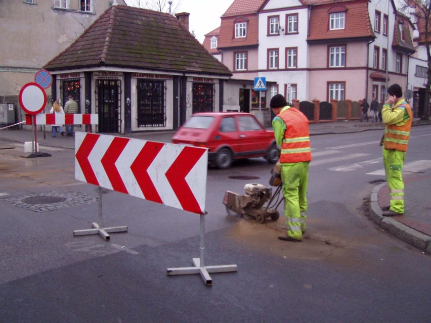 Rondo w centrum Szczecinka wyszło za drogo. Ratusz dołoży