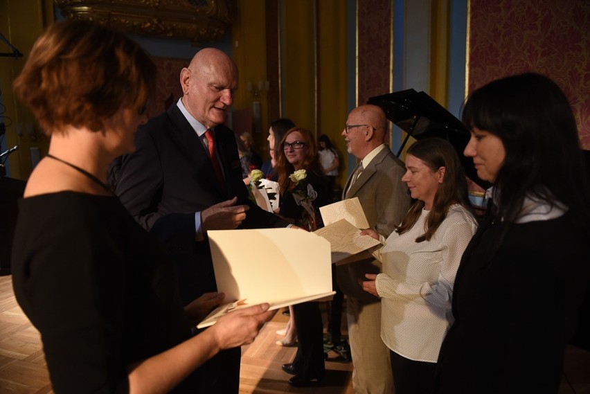 Toruń. Wręczenie nagród z okazji Dnia Nauczyciela. Zobaczcie zdjęcia!