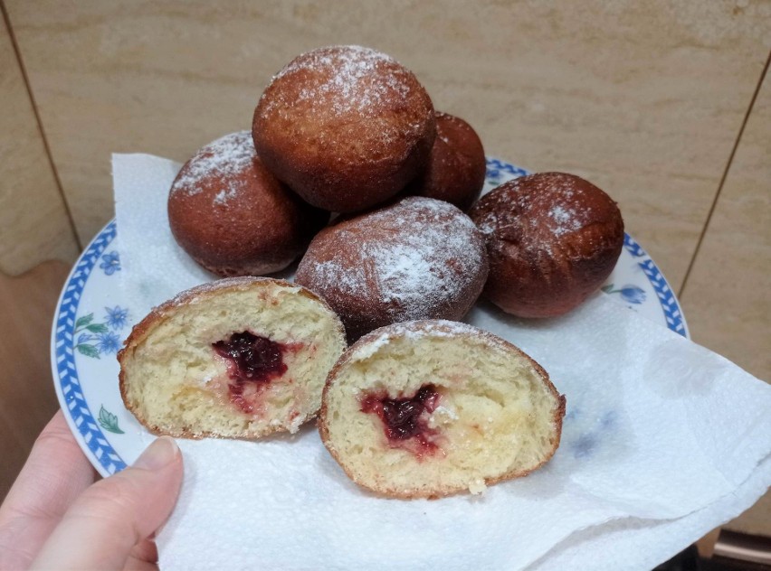 Pączki domowej roboty to nie tylko wyjątkowy smak, ale też...