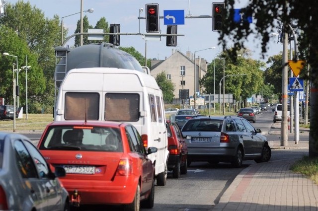 Węzeł nad obwodnicą Opola spowoduje, że takich korków na ul. Budowlanych nie będzie.