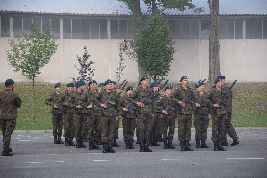 Studenci Legii Akademickiej złożyli przysięgę wojskową....