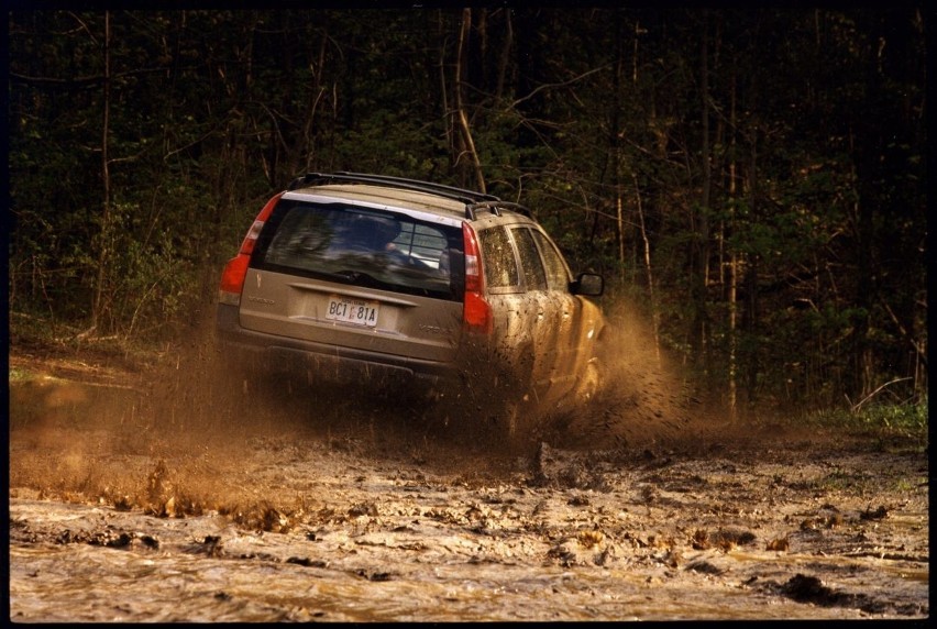 - Wiele osób kojarzy Volvo właśnie z modelami Cross Country....