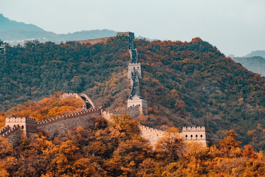 W starożytnych Chinach nauczyciel był traktowany na równi z...