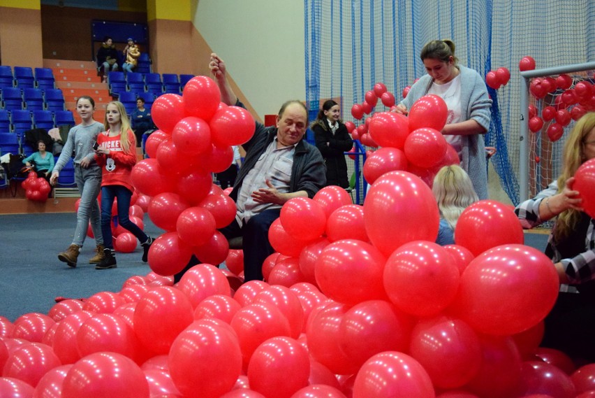 W hali sportowej odbyła się akcja "Janikowo Murem za...