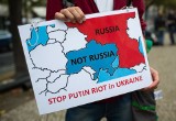 Miedwiediew: Rosji nie obchodzi, czy G7 uzna nowe granice Ukrainy