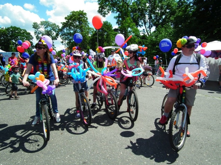 Posnania Bike Parade w stylu flower power