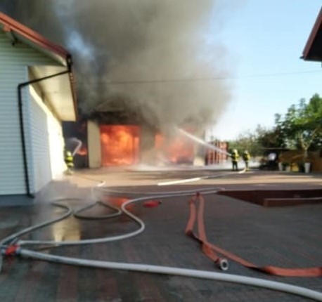 Pożar w Osinach – spalił się budynek gospodarczy