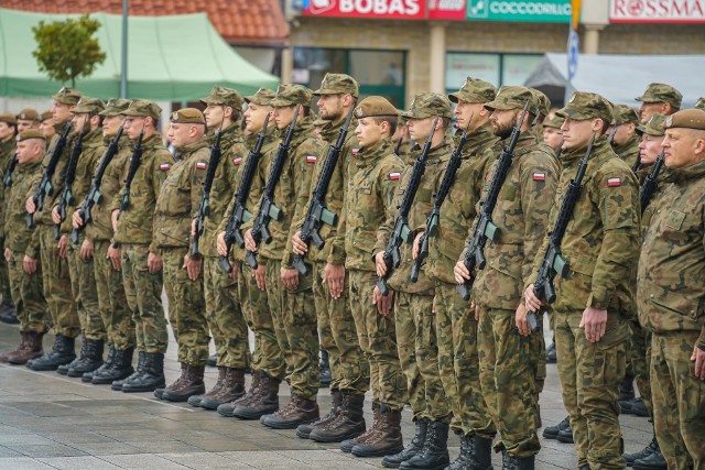 Uroczysta przysięga wojskowa żołnierzy Terytorialnej Służby Wojskowej 114 Batalionu Lekkiej Piechoty z Limanowej