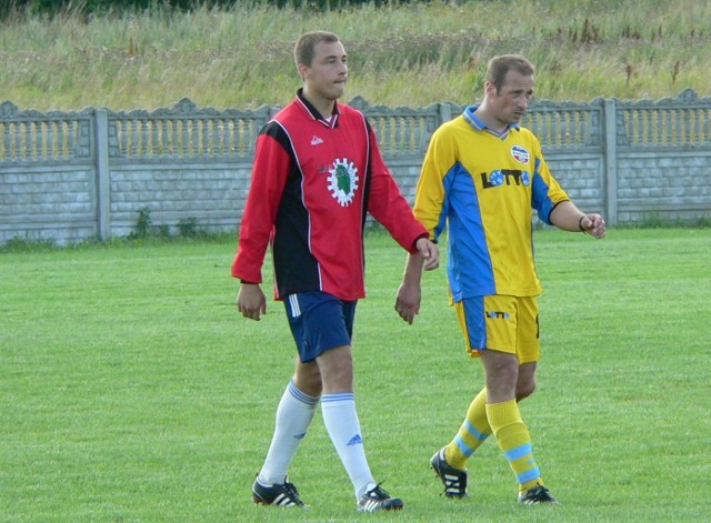 Artur Ludew (z prawej) trener Ruszcovii Borkowice.
