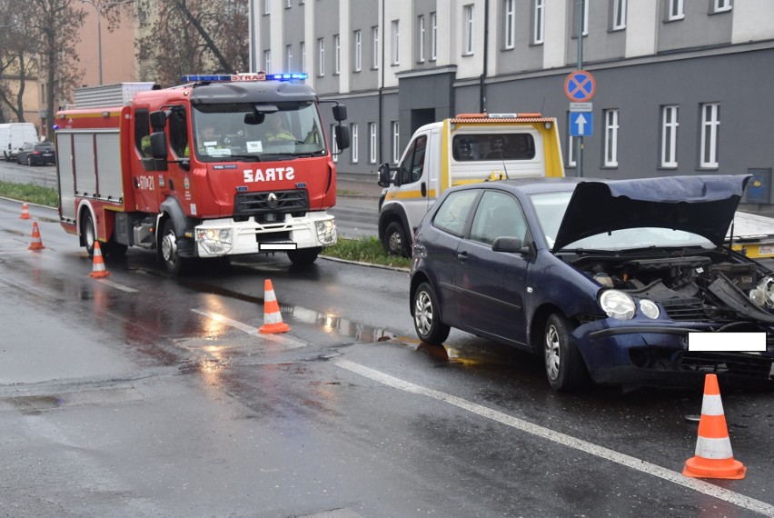Sosnowiec. Kolizja dwóch samochodów przy ulicy Wawel. Na szczęście nikt nie został ranny