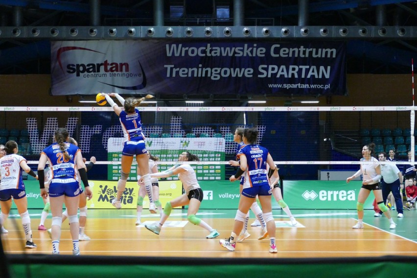 Liga Siatkówki Kobiet. Porażka E.Leclerc Radomki Radom z Volley we Wrocławiu (ZDJĘCIA Z MECZU)