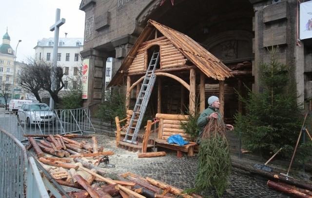 Żywa Szopka na pl. Zwycięstwa przy Sanktuarium pw. Najświętszego Serca Pana Jezusa