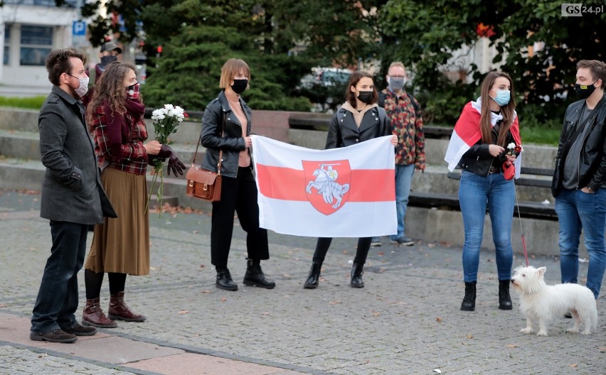 Białoruskie bohaterki. Pokojowy marsz w centrum Szczecina - 10.10.2020