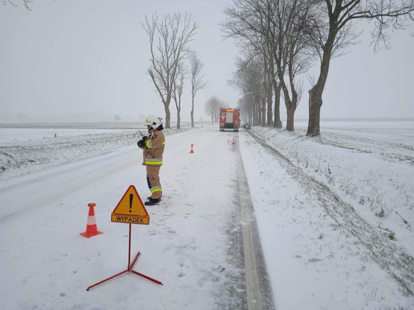 W miejscowości Kadłubówka w pow. bielskim auto osobowe...