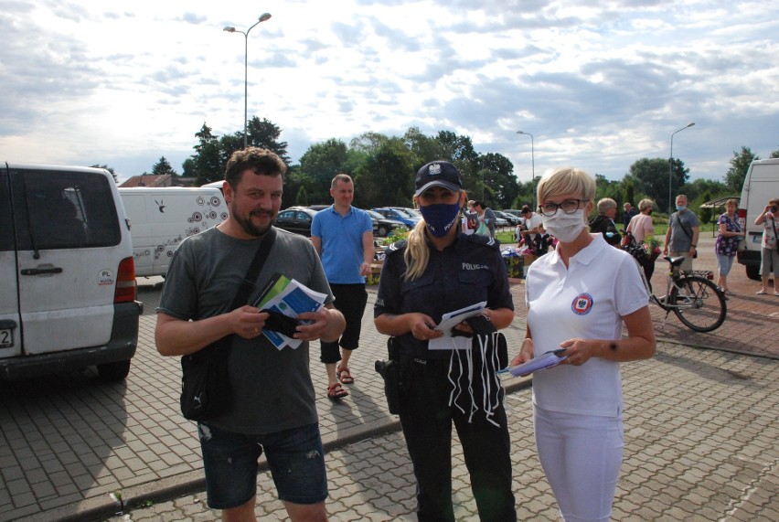 Funkcjonariusze Komendy Powiatowej Policji w Białogardzie,...