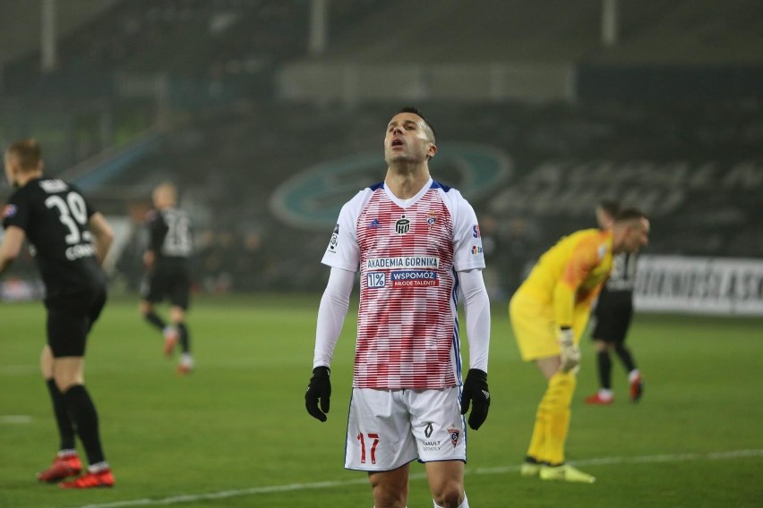 Lotto Ekstraklasa. Gorący mecz w Zabrzu. Wygrana Cracovii i trzykrotnie użyty VAR