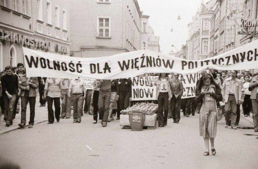 Protest na Krakowskiej w Opolu.